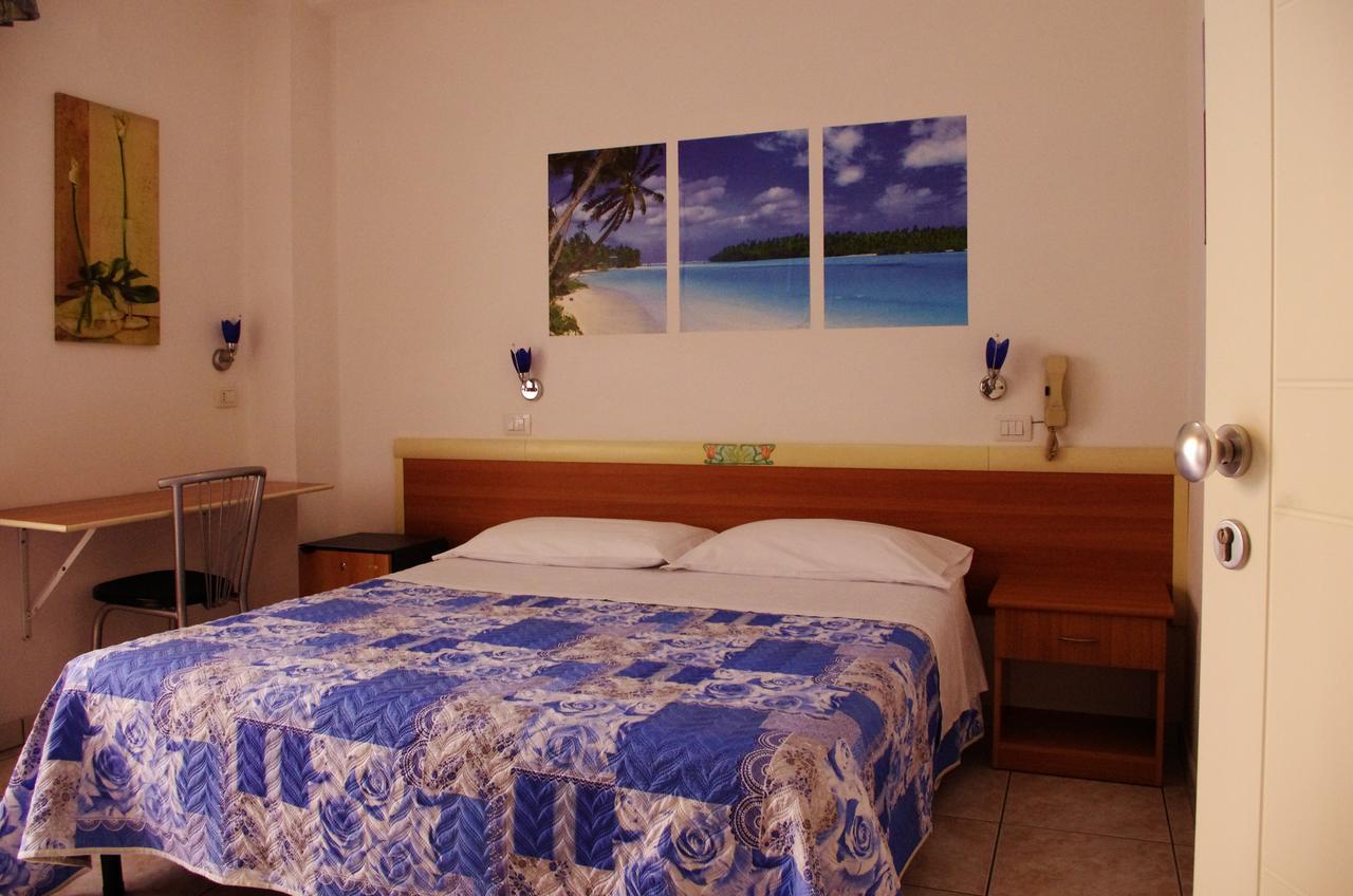 Hotel La Playa San Benedetto del Tronto Exterior photo